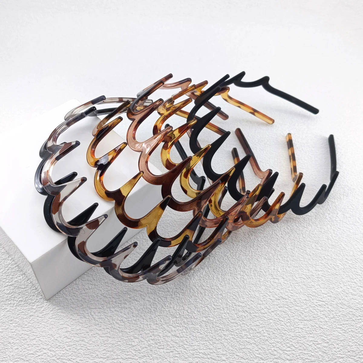Fashion Wave Headbands for Women Color Retro Tortoiseshell Toothed