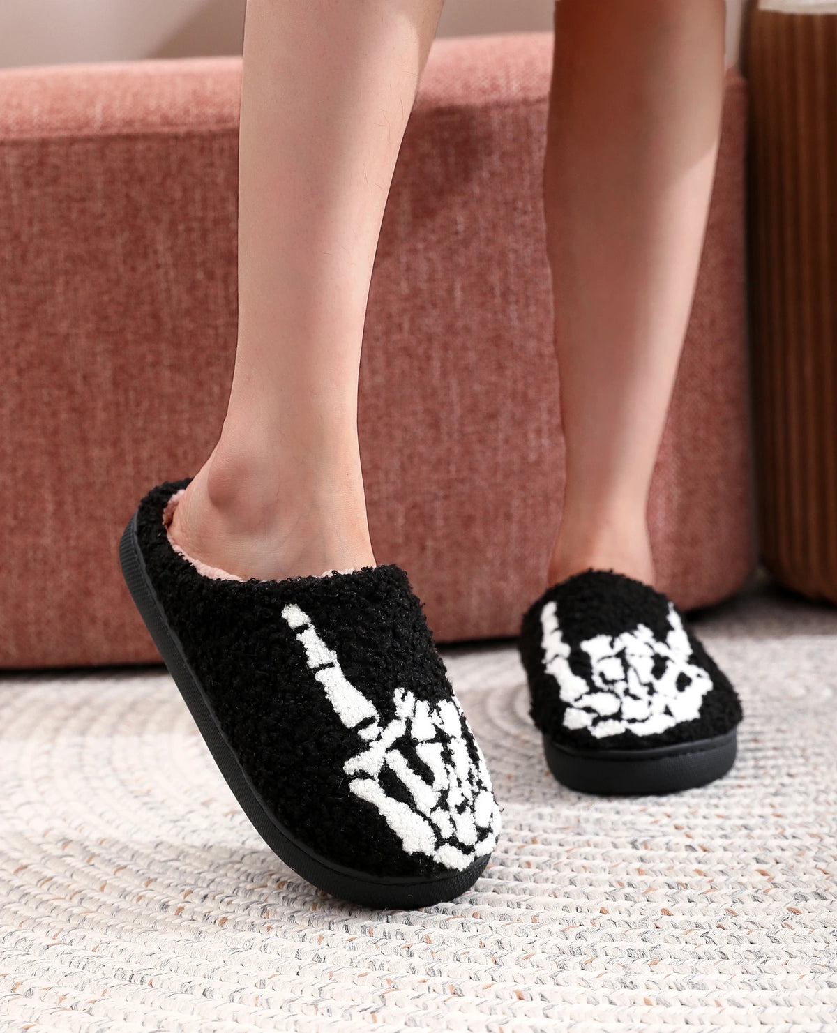Skull Finger Pattern Skull Embroider Plush Home Thick-Soled
