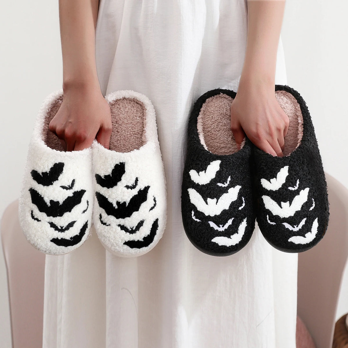 Halloween Bat Pattern Embroidered Plush Home Thick-Soled Comfortable