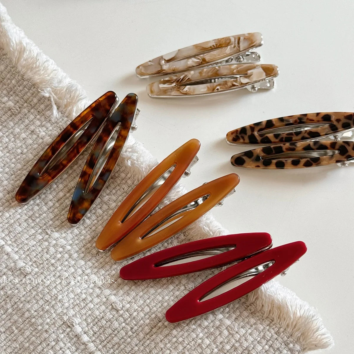 2pcs/set Acetate Hair Clips Hollowed Oval Geometric Barrettes Side