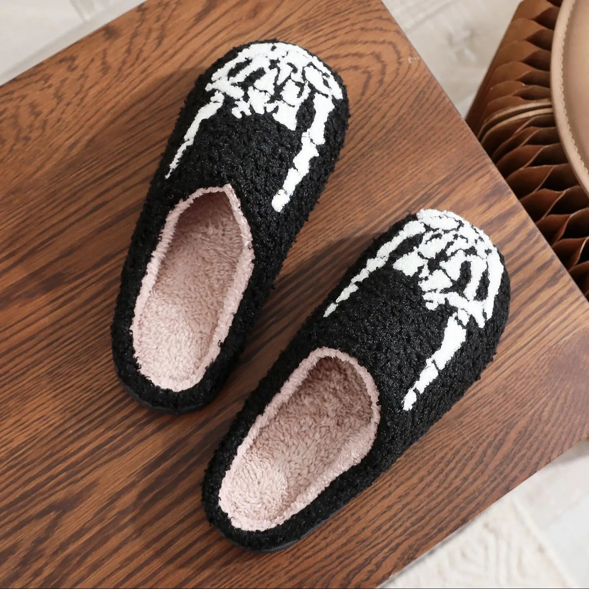 Skull Finger Pattern Skull Embroider Plush Home Thick-Soled